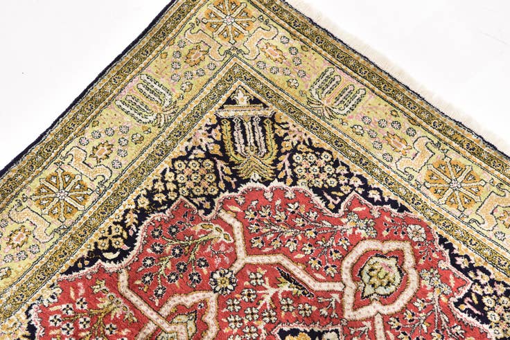 Detail image of 3' 7 x 5' 3 Hand Knotted Kashmir Oriental Wool Rug
