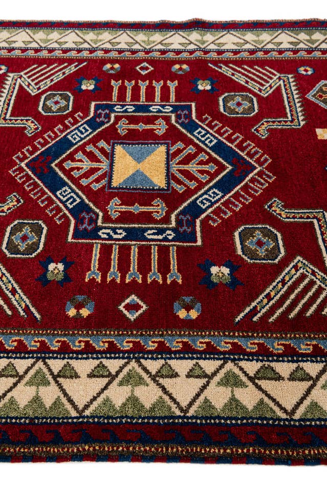 Detailansicht von 140cm x 200cm Handgeknüpft Kazak Wolle Teppich