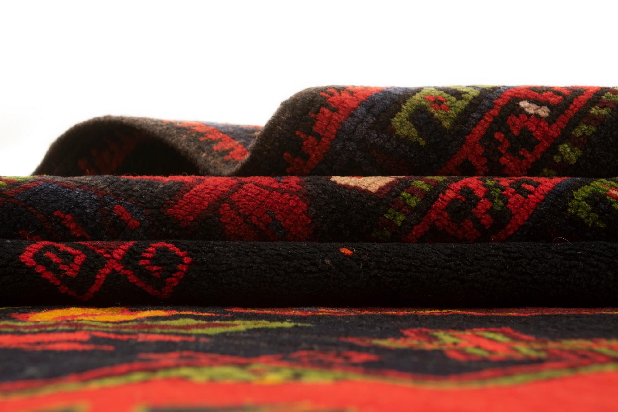 4' 4 x 7' 9 Kazak Rug