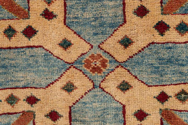5' 11 x 8' 8 Hand Knotted Kazak Wool Rug