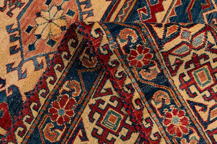 6' 1 x 8' 8 Hand Knotted Kazak Oriental Wool Rug