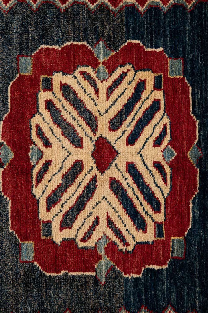 6' 3 x 7' 10 Hand Knotted Kazak Oriental Wool Rug