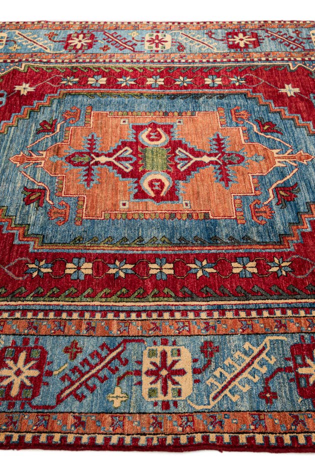 Detail image of 6' 8 x 9' 9 Hand Knotted Kazak Wool Rug