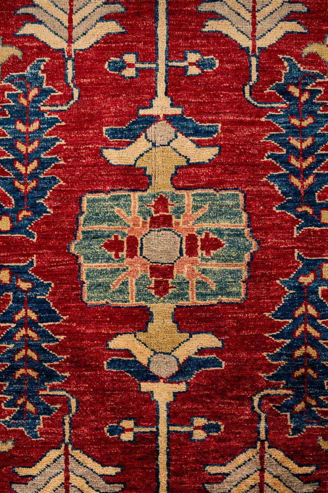6' 11 x 9' 11 Hand Knotted Kazak Wool Rug