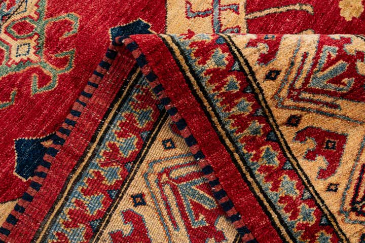 5' 1 x 7' 3 Hand Knotted Kazak Wool Rug