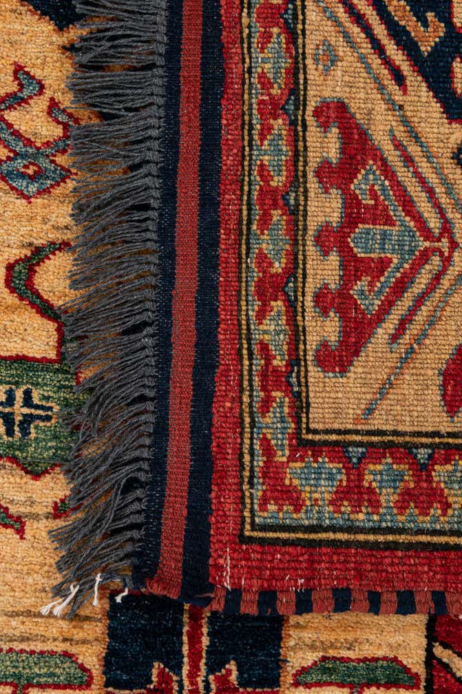 5' 1 x 7' 3 Hand Knotted Kazak Wool Rug