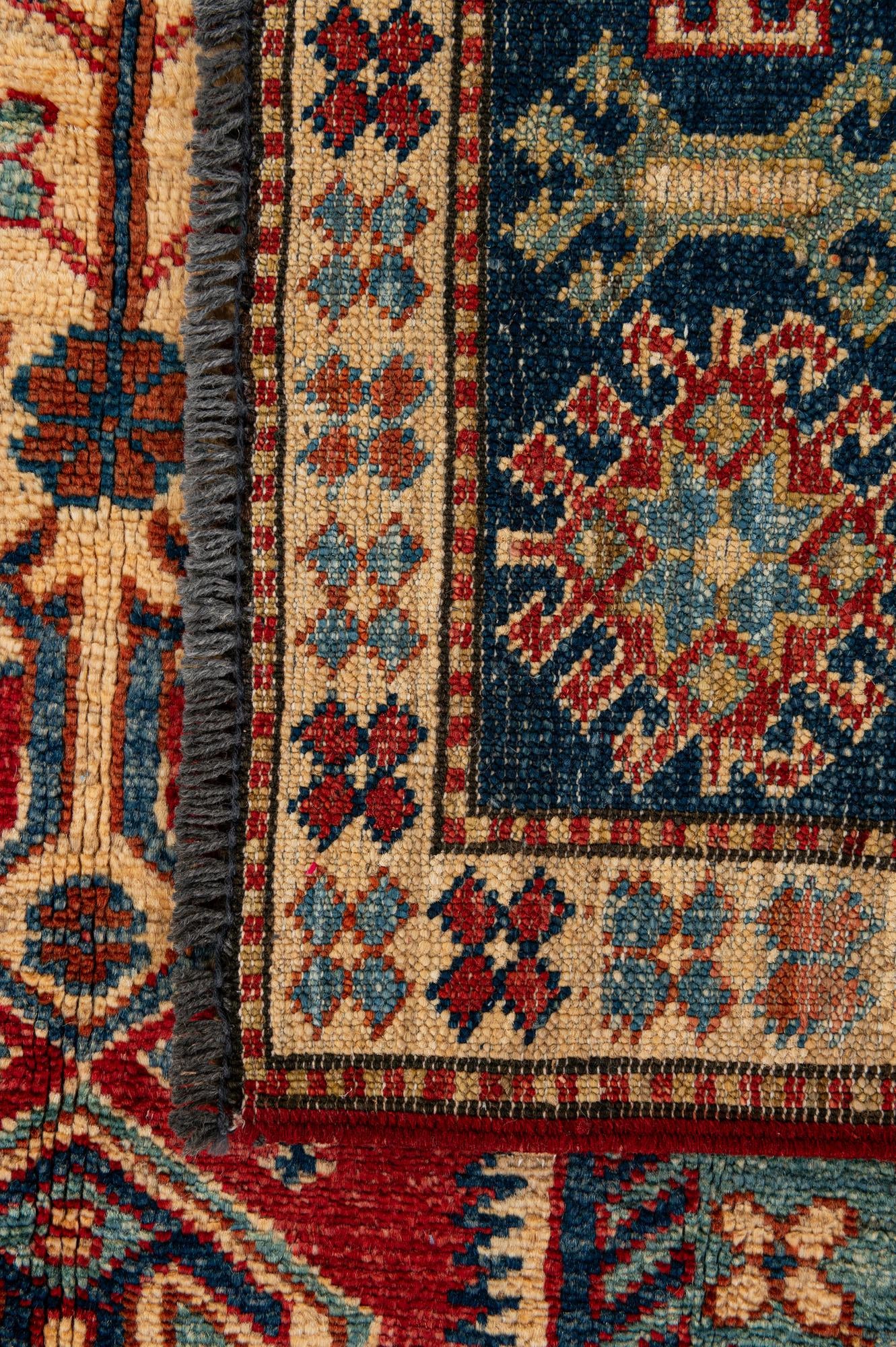 4' 10 x 7' 8 Hand Knotted Kazak Oriental Wool Rug