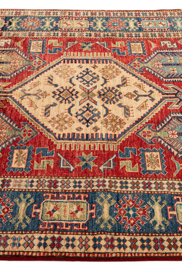 Detail image of 4' 10 x 7' 8 Hand Knotted Kazak Oriental Wool Rug