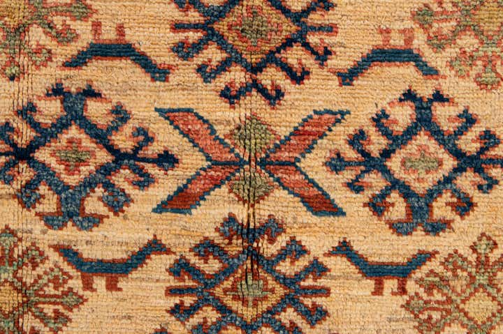 4' 10 x 7' 8 Hand Knotted Kazak Oriental Wool Rug