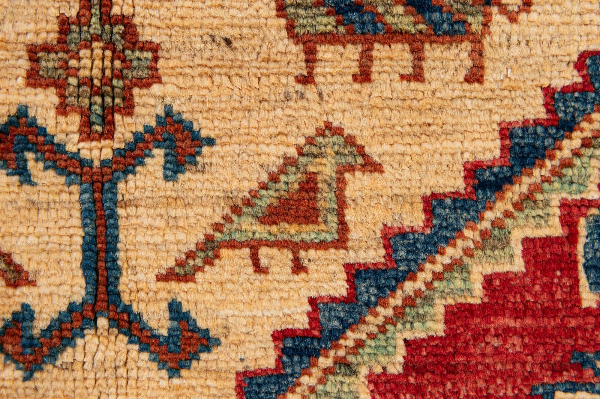 4' 10 x 7' 8 Hand Knotted Kazak Oriental Wool Rug