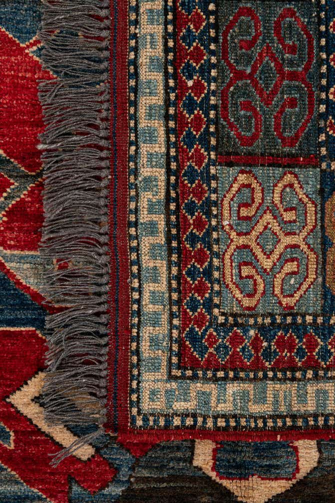 5' x 7' 9 Hand Knotted Kazak Wool Rug