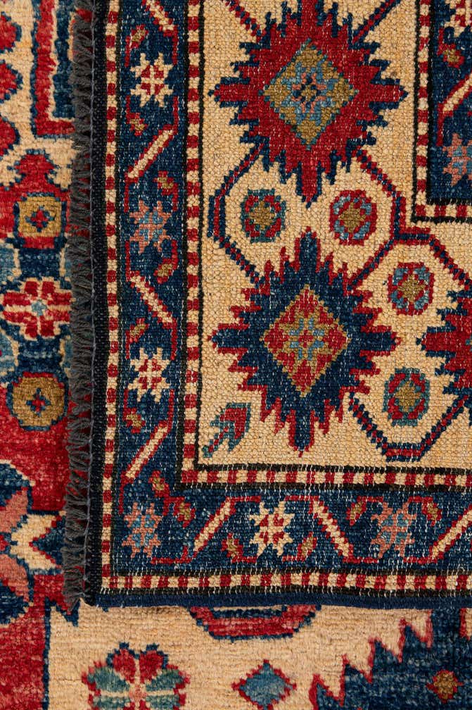 4' 5 x 6' 10 Hand Knotted Kazak Wool Rug