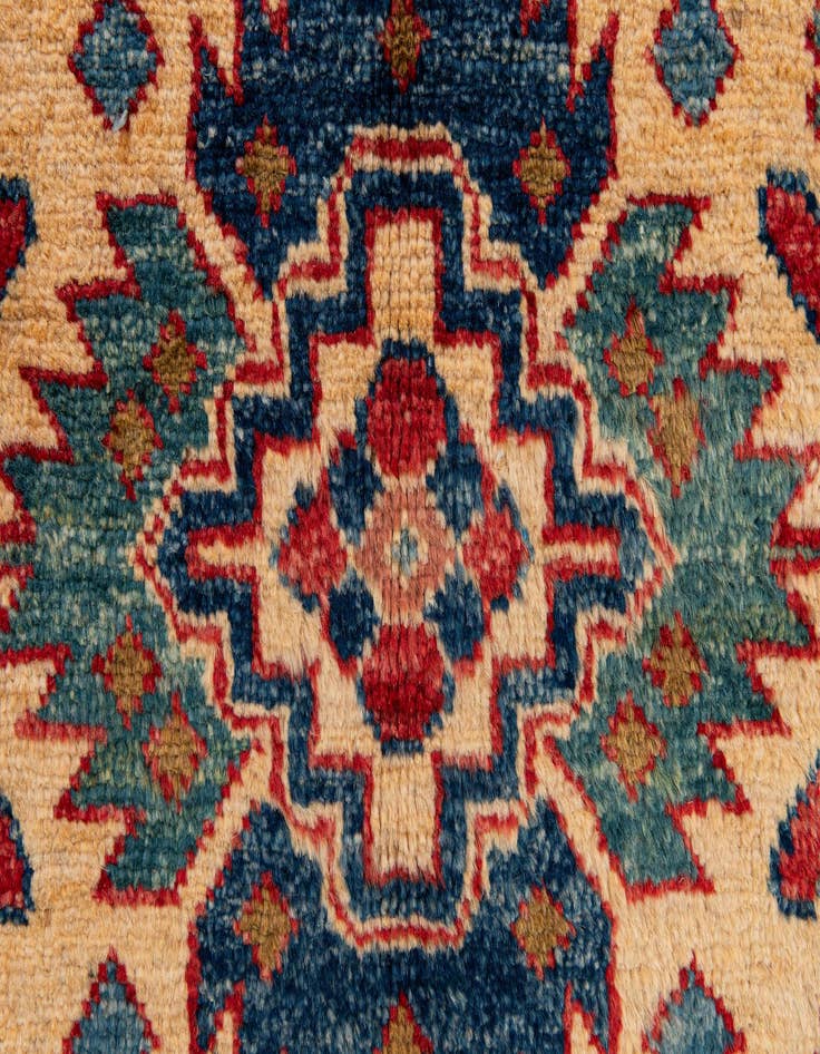 Detail image of 4' 5 x 6' 10  Hand Knotted Kazak Wool Rug
