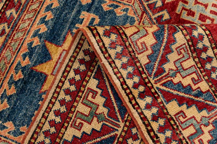 4' 4 x 6' 6 Hand Knotted Kazak Wool Rug