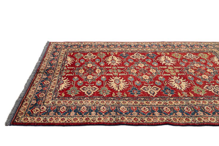 Detail image of 4' 10 x 6' 4 Hand Knotted Kazak Wool Rug