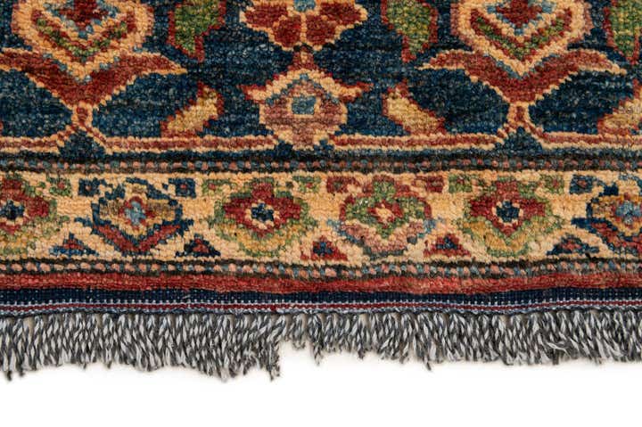 4' 10 x 6' 4 Hand Knotted Kazak Wool Rug