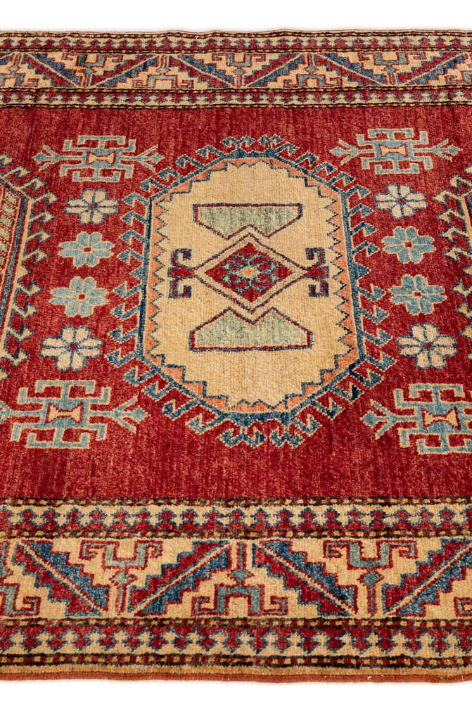 4' 4 x 6' 9 Hand Knotted Kazak Wool Rug