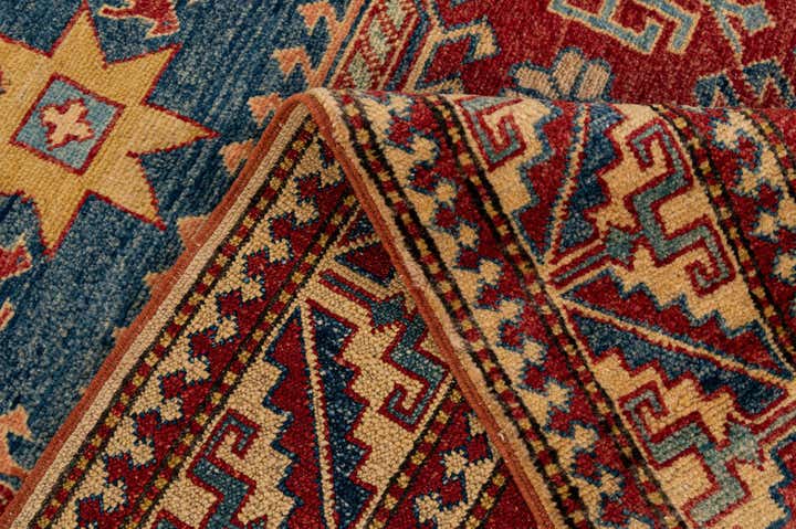 4' 4 x 6' 9 Hand Knotted Kazak Wool Rug