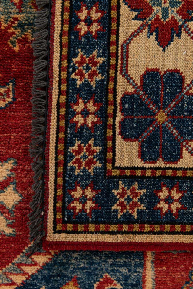 4' 6 x 6' 10 Hand Knotted Kazak Wool Rug