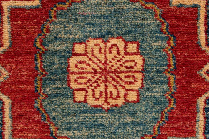 4' 6 x 6' 10 Hand Knotted Kazak Wool Rug