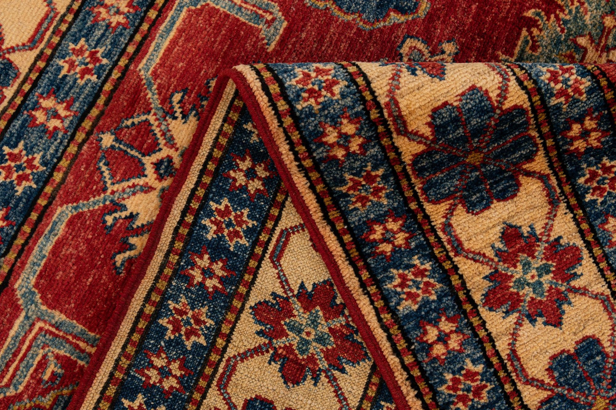 4' 6 x 6' 10 Hand Knotted Kazak Wool Rug