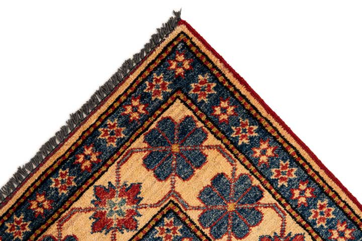 4' 6 x 6' 10 Hand Knotted Kazak Wool Rug