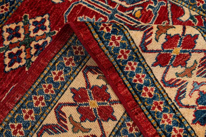 4' x 6' Hand Knotted Kazak Wool Rug