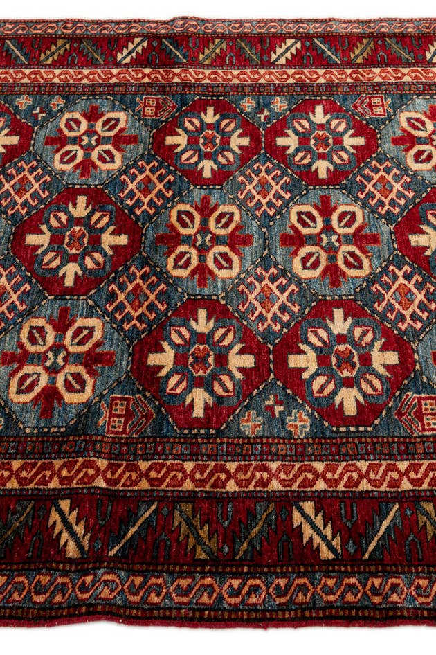 Detail image of 4' x 5' 2 Hand Knotted Kazak Wool Rug