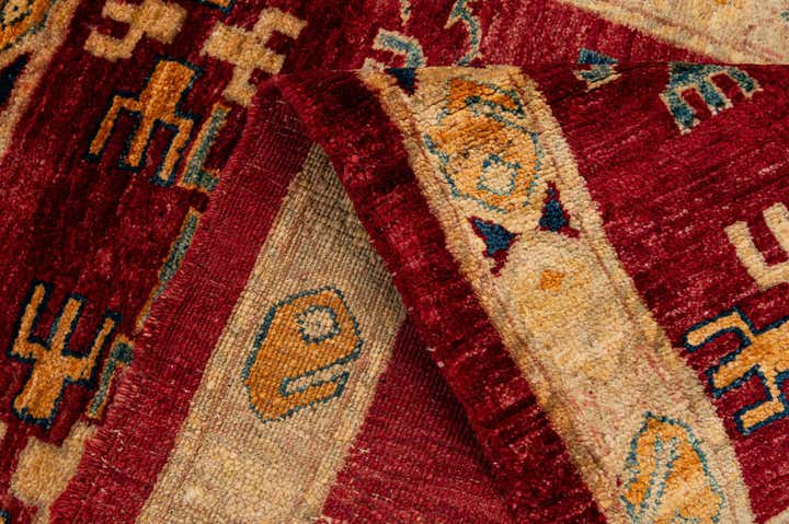 2' 7 x 4' Hand Knotted Kazak Wool Rug