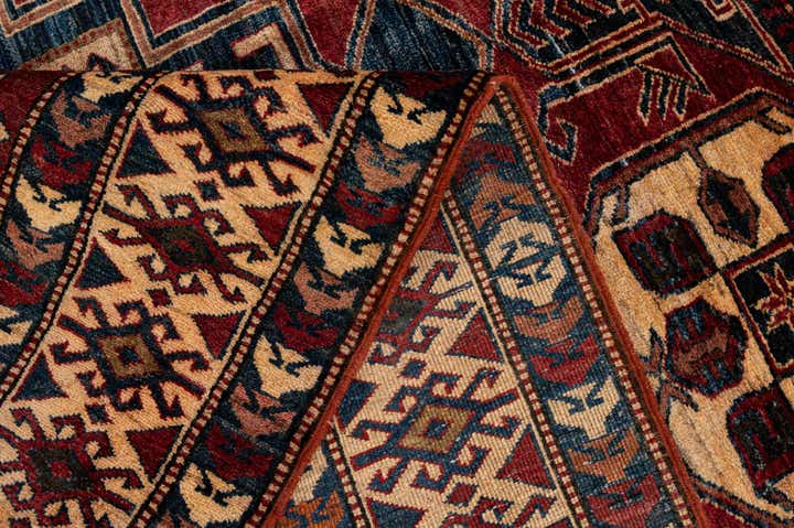 4' 10 x 6' 11 Hand Knotted Kazak Oriental Wool Rug