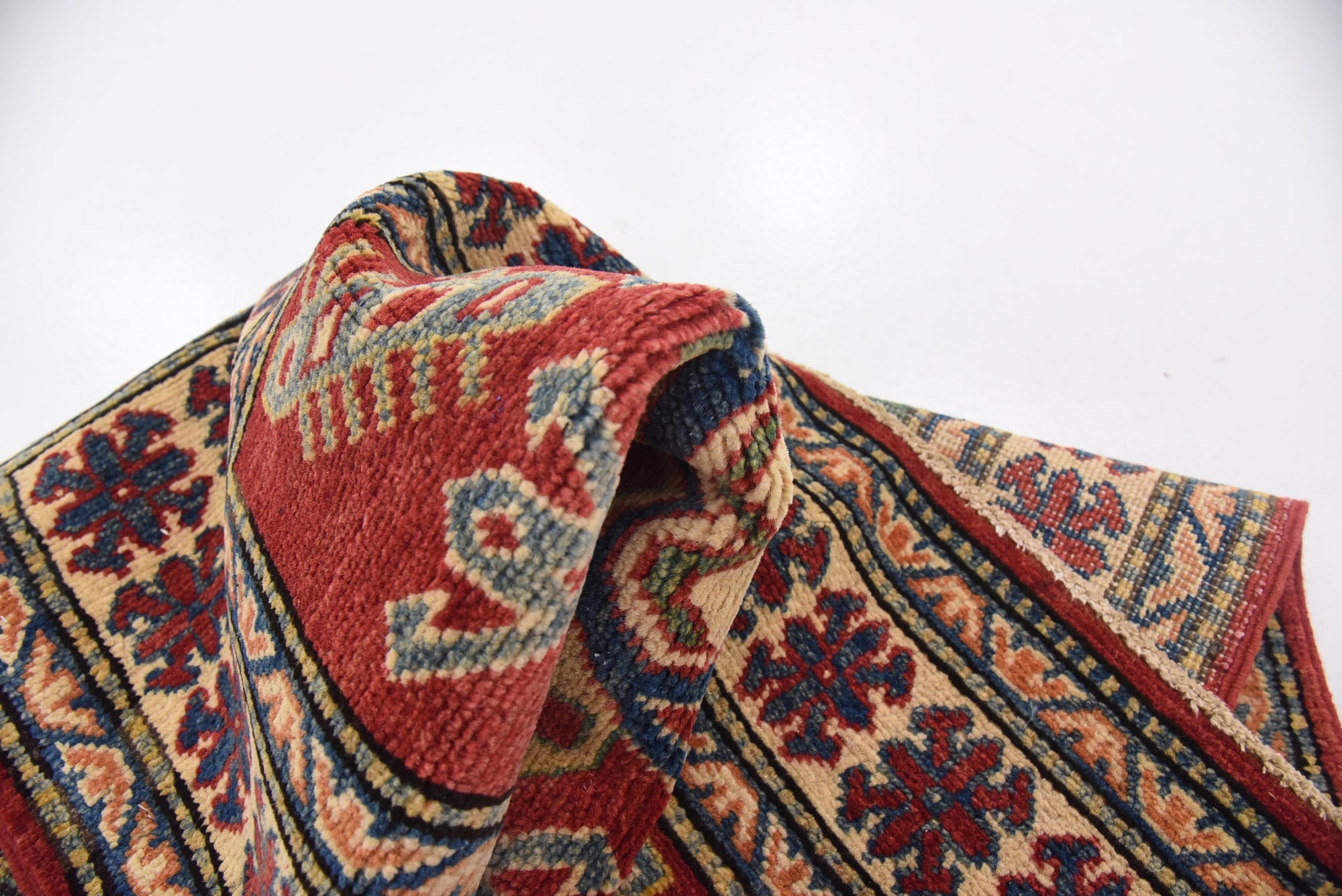 2' 10 x 4' 2 Hand Knotted Kazak Oriental Rug
