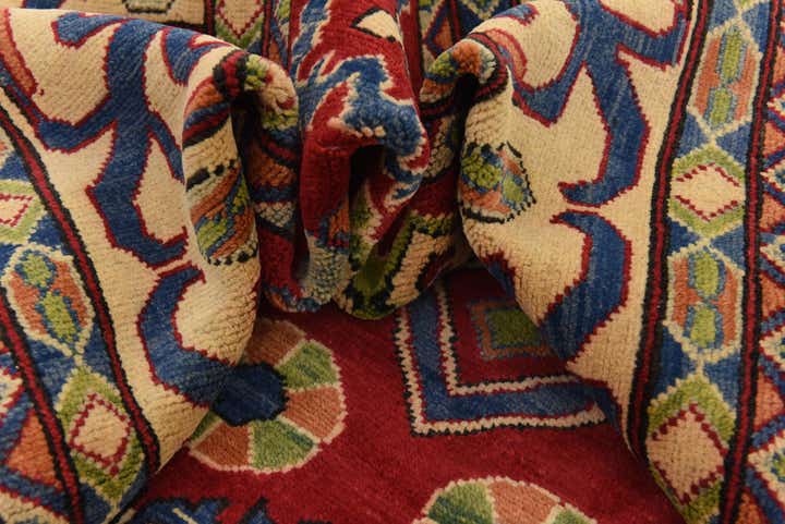 6' 6 x 9' 10 Hand Knotted Kazak Oriental Rug