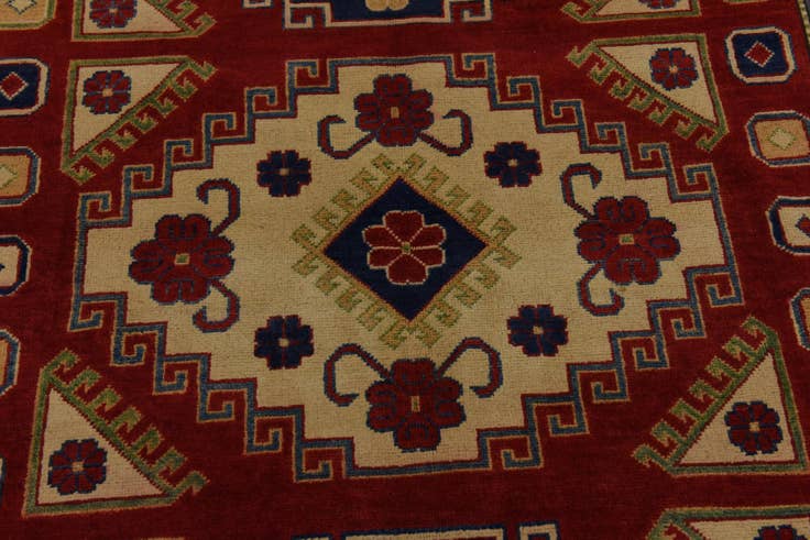 Detail image of 6' 1 x 8' 10 Hand Knotted Kazak Oriental Rug