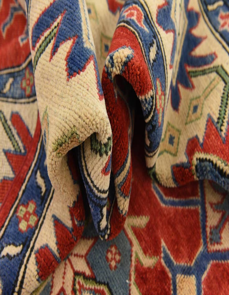 Detail image of 6' 6 x 9' 7  Hand Knotted Kazak Oriental Rug