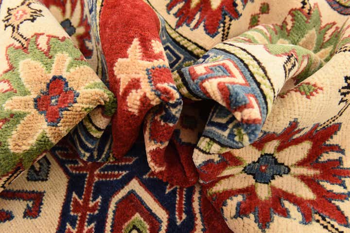 6' 5 x 10' 2 Hand Knotted Kazak Oriental Rug