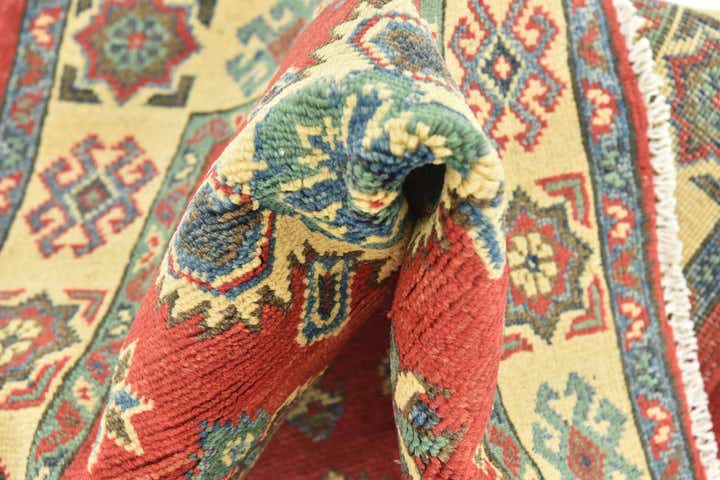 2' 8 x 4' 2 Hand Knotted Kazak Rug