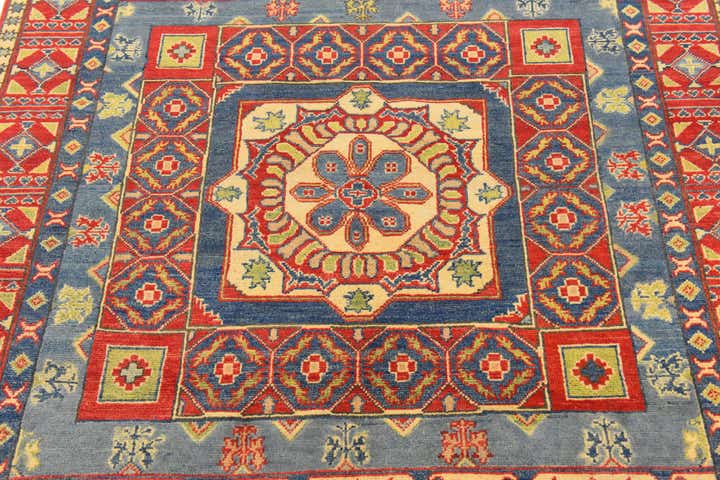 5' 3 x 6' 10 Hand Knotted Kazak Rug