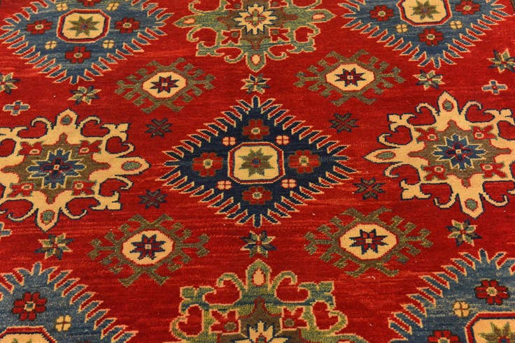 Detail image of 6' 6 x 9' 9 Hand Knotted Kazak Rug
