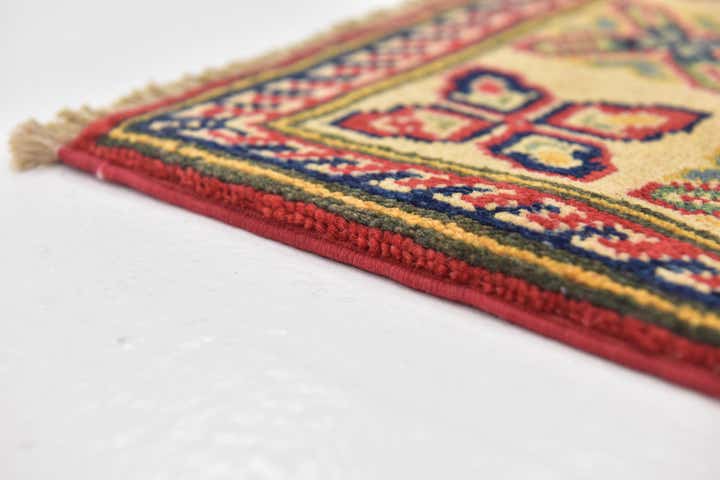 2' 8 x 4' 2 Hand Knotted Kazak Rug