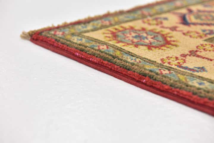 2' 8 x 4' 2 Hand Knotted Kazak Rug