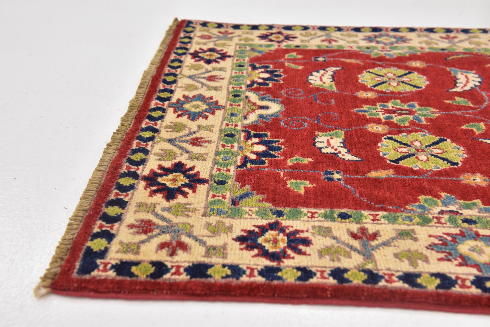 2' 7 x 4' 2 Hand Knotted Kazak Rug