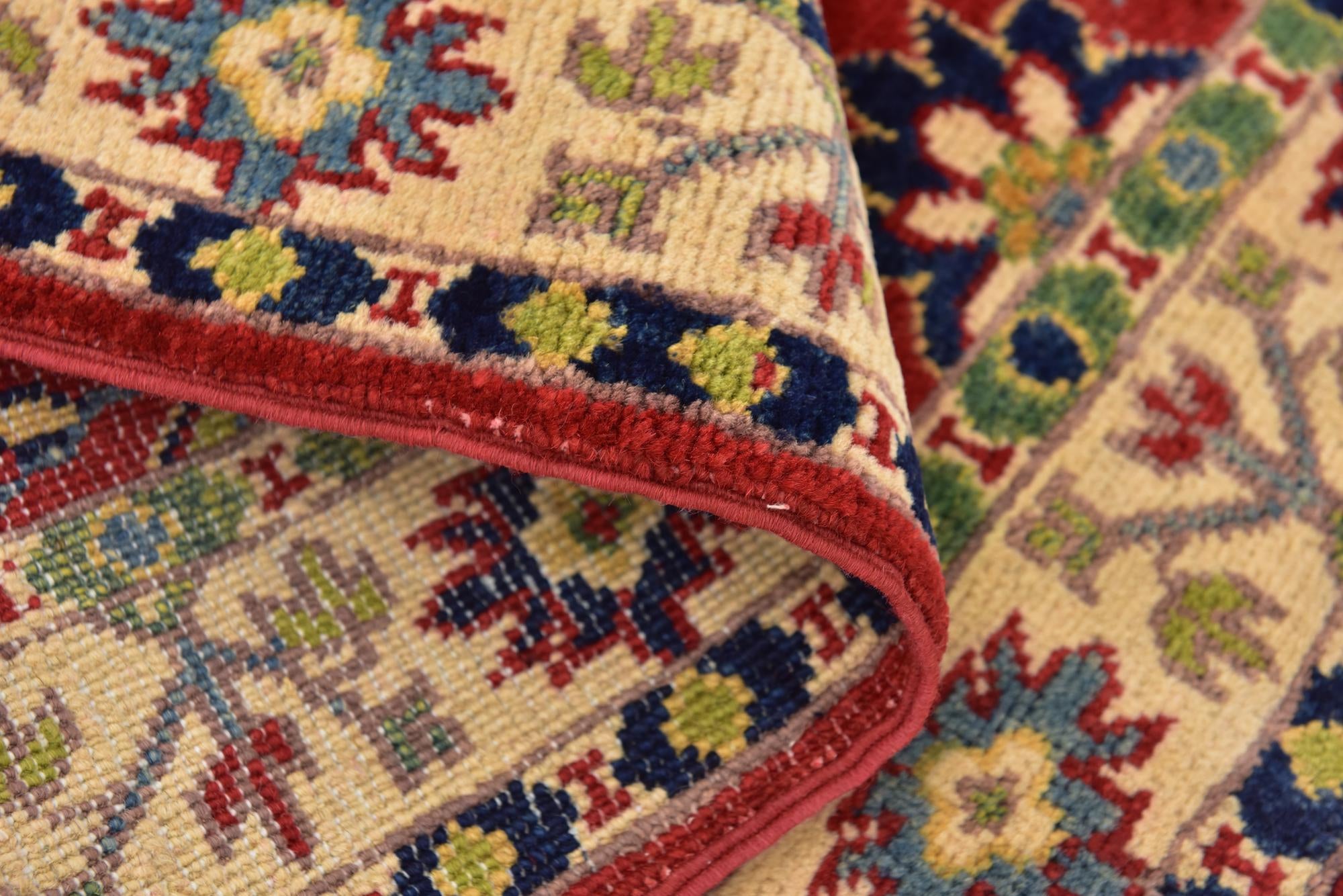 2' 7 x 4' 2 Hand Knotted Kazak Rug