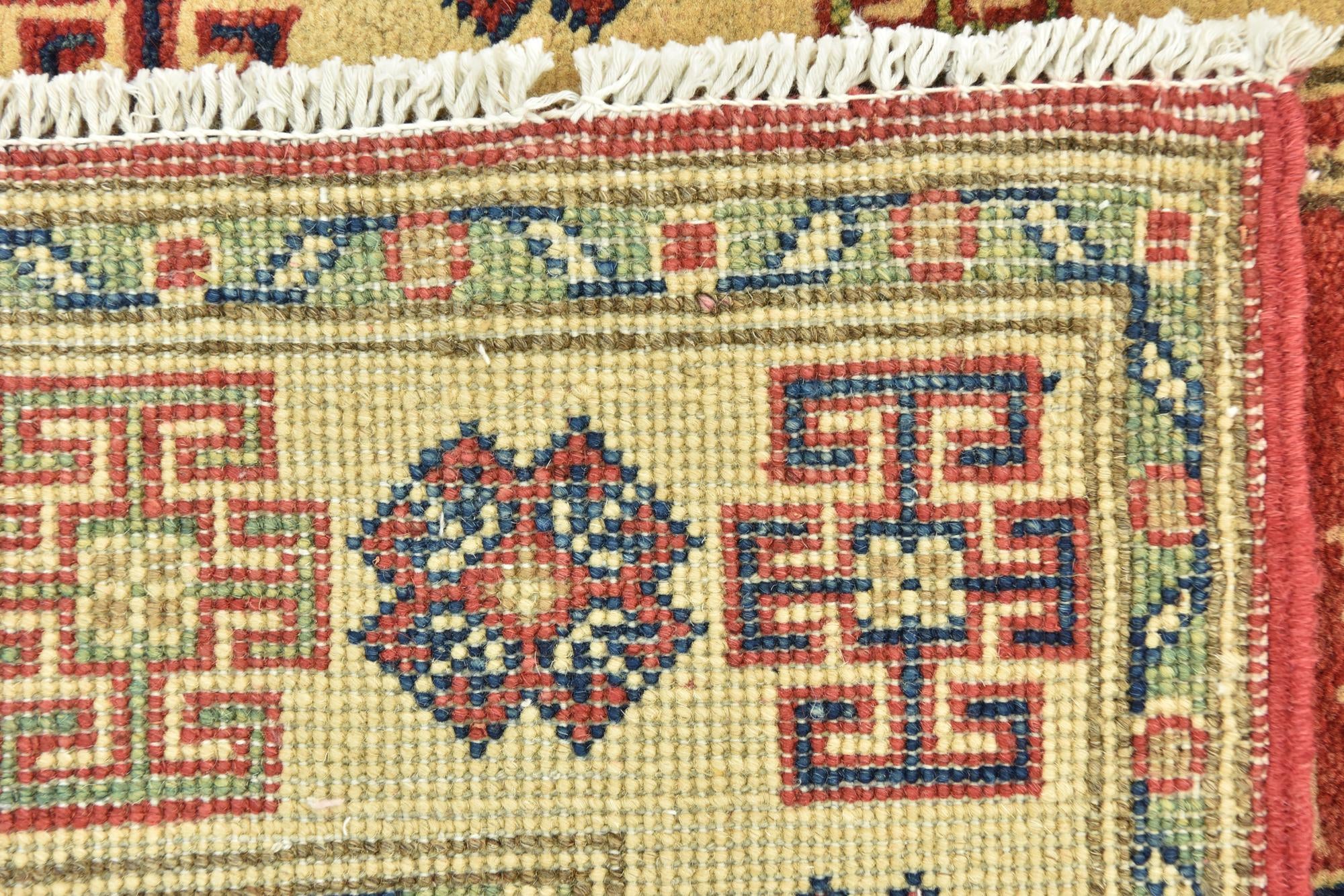 2' 7 x 4' 2 Hand Knotted Kazak Rug