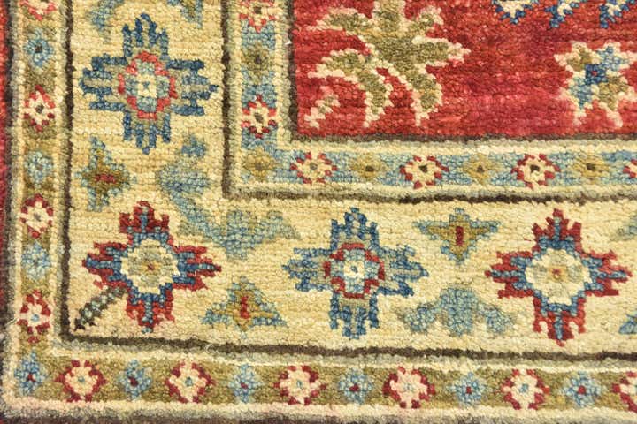 2' 8 x 4' Hand Knotted Kazak Rug