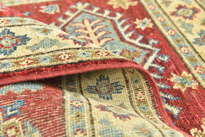 2' 8 x 4' Hand Knotted Kazak Rug