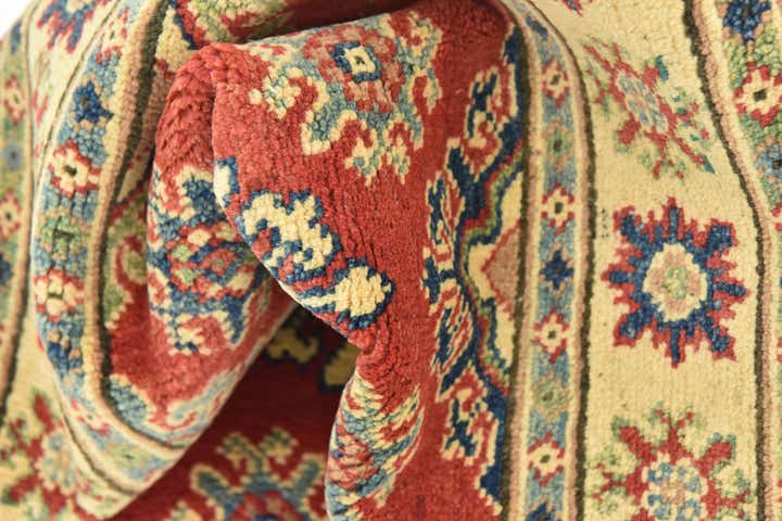 2' 9 x 4' 3 Hand Knotted Kazak Rug