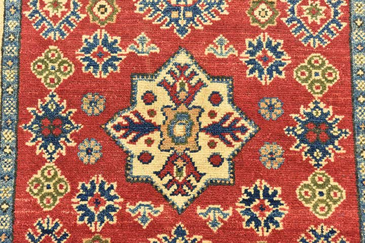 2' 7 x 4' Hand Knotted Kazak Rug
