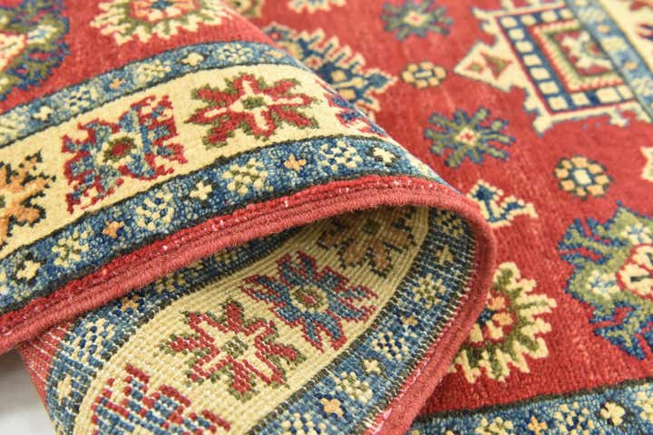 2' 7 x 4' Hand Knotted Kazak Rug