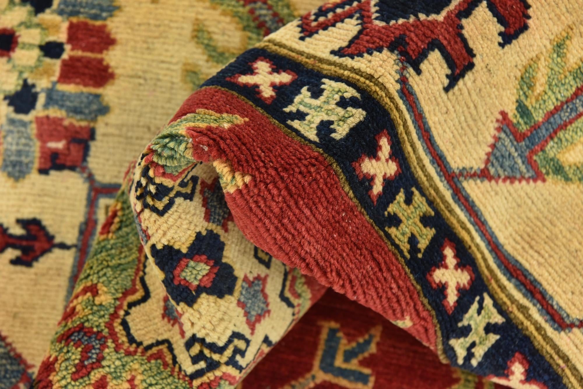 5' 6 x 8' 7 Hand Knotted Kazak Rug