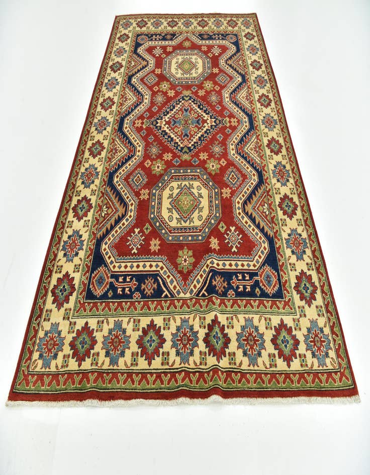 Detail image of 6' 6 x 9' 9  Hand Knotted Kazak Rug